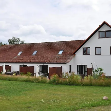Fuer Sechs Personen Lutow